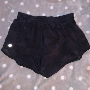 Lulu lemon black camo short shorts